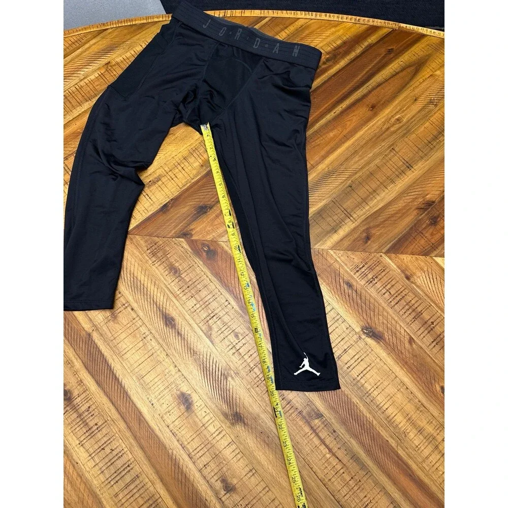 Jordan Sport 3/4 Tights Men’s Medium Black Dri-FIT Compression Pocket
